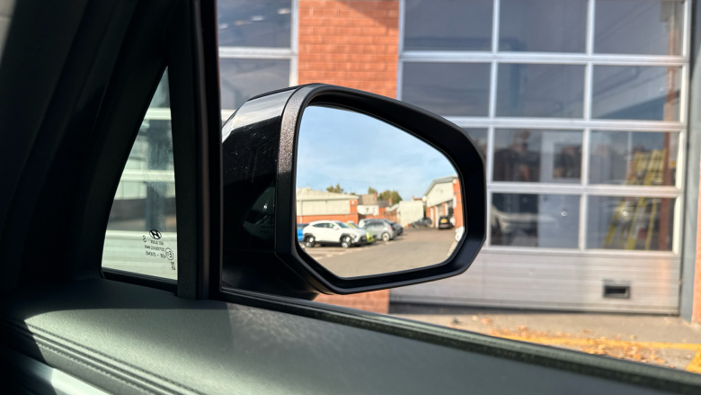 Hyundai SANTA FE 1.6 TGDi Plug-in Hybrid Premium 5dr 4WD Auto Estate